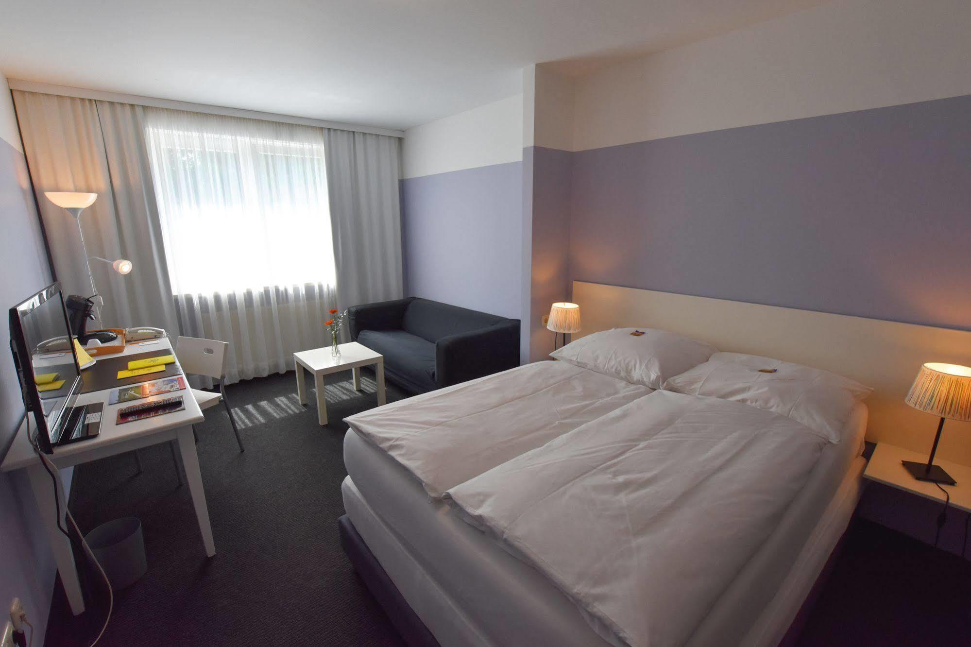 Hotel U. + Apartments ミュルハイム・アン・デア・ルール エクステリア 写真